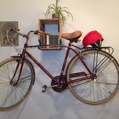 soporte para colgar la bici bicicleta soporte de madera mueble para bici colgar bici caño bajo Hocico Rosa accesorios bici plegable