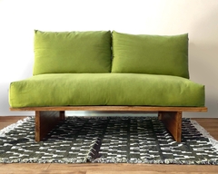Imagen de Sillón Ikigai sustentable en madera y textil
