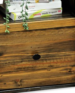 Imagen de Mesa de luz modelo Japonesa en madera sustentable de pallet reciclado con cajón