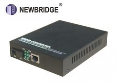 MODEM REDE IP COM 2 PRTS DB 25 FEMEA NEWBRIDGE MAINSTREET 2701/2703 PN: 90-0889-98/M - 2 unidades
