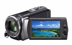 Sony: Filmadora Sony Full HD HDR-CX190 Preta c/ LCD 2,7", Estabilizador Steadyshot, Foto de 5.3MP, Zoom Óptico 30x e Detector de Face + Cartão de 8GB