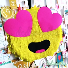 PIÑATA EMOJI en internet