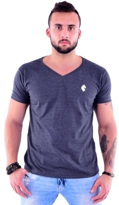 camiseta gola v masculina