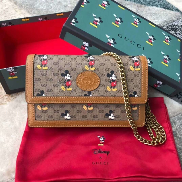 Bolsa mickey best sale mouse gucci