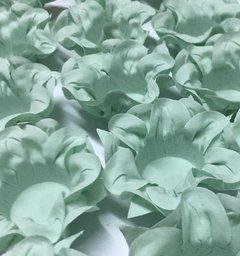 forminhas-para-doces-verde-celadon-beijinho
