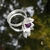 anillo de plata de flor de loto con amatista redonda en el centro