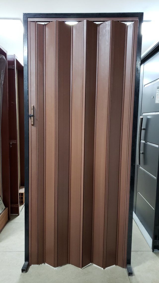 Puerta Plegadiza Madera