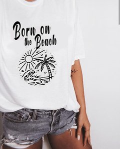 Camiseta Born on the Beach