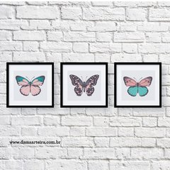 trio borboletas rosa e azul moldura preta