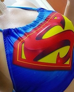 Cropped digital Frente única supergirl