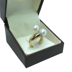 Anel com Pérolas e Diamantes em Ouro Amarelo 18kl/750 - Design Joias