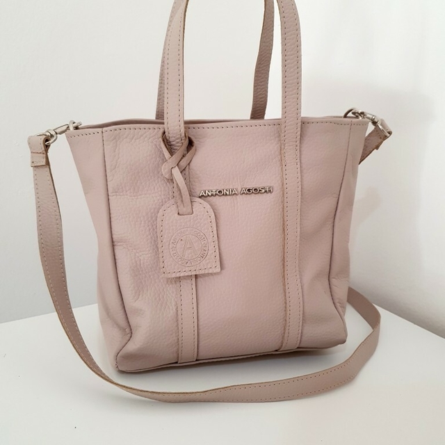 Antonia agosti online carteras