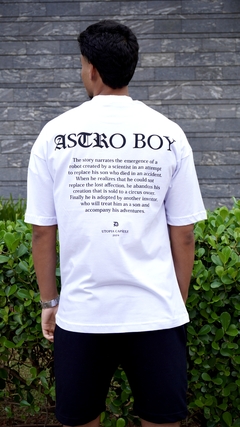 Camiseta Oversized Astroboy Branco na internet