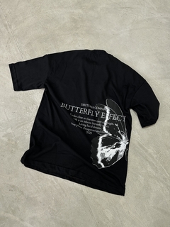 Camiseta Oversized Butterfly Preto na internet