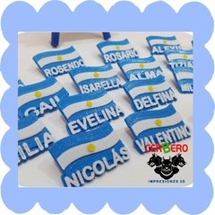 Escarapelas personalizadas por 30 unidades