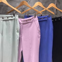 Calça em viscose com botões - comprar online