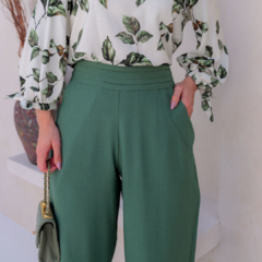 Calça pantalona com pregas no cós - Jennyfer Modas