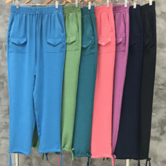 Calça lisa com bolso - comprar online