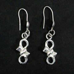 earring in eight