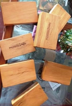 Caja de madera para moscas con 12 moscas , gran promo - comprar online