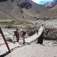 Trekking en Aconcagua - Puente del Inca - Confluencia - Plaza Francia - Centinela de Piedra en internet