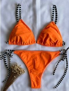 Bikini Orange en internet