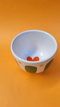 Bowl mediano verde hoja con corazón naranja - comprar online