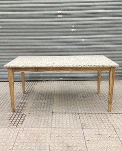 n.13 - MESA DE COMEDOR CON TAPA DE TERRAZO - comprar online