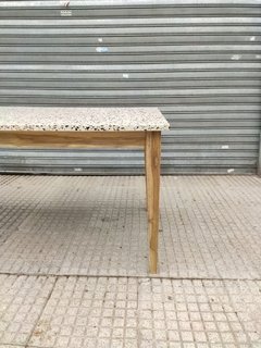 n.13 - MESA DE COMEDOR CON TAPA DE TERRAZO - tienda online