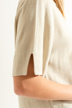 26525 blusa lino liso con botón - ARYE