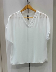 26522 BLUSA ESCOTE V TOKIO