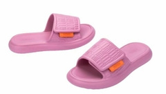 Melissa Free Fuzzy Slide na internet