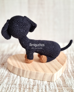 Kit - Cão Dachshund e Filhote Amigurumi - Amiguchos Arte em Crochê