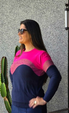 BS-0706- Blusa tricot curvas marinho/ lurex/pink - comprar online