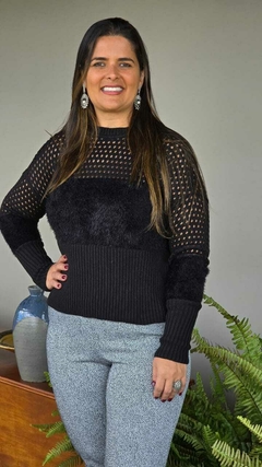 BS-0704- Blusa tricot preta pelinho e tela vazada - comprar online