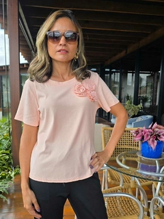 BS-0789 -T-shirt malha rosa trio flores da mesma cor - comprar online