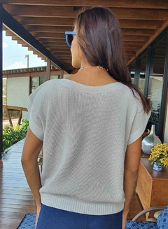 BS-0626Q- Blusa Cris tricot decote canoa bege na internet