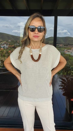 BS-0626Q- Blusa Cris tricot decote canoa bege - Kelch