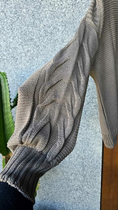 BS-0685C- Blusa tricot cor concreto esverdeado - Kelch