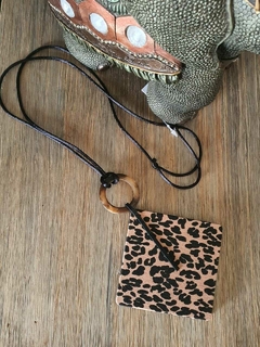 CO-0480- Colar longo animal print - comprar online