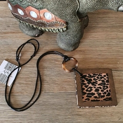 CO-0480- Colar longo animal print