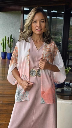 CS-0294E - Kimono de crepe estampa coqueiros rosados