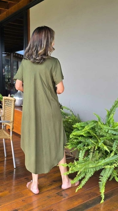 VE-0761- Vestido indiano curto verde militar bordado decote - Kelch