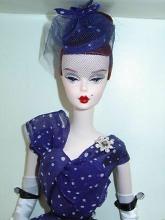 Parisienne Pretty Silkstone Barbie doll na internet