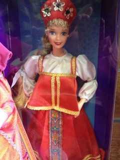 Barbie Russian Dolls of The World - comprar online