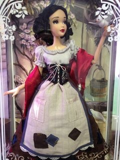 Snow White Disney Limited Edition Doll na internet