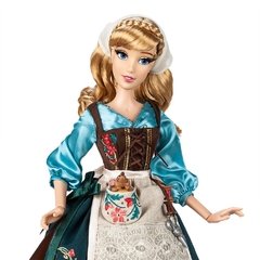 Cinderella 70th Anniversary Limited Edition Doll na internet