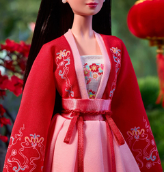 Barbie Lunar New Year Designed by Guo Pei - loja online