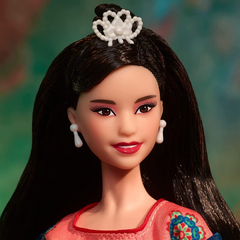 2023 Barbie Lunar New Year Doll na internet