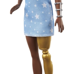 Barbie Fashionista 146 - Negra com perna protética - Michigan Dolls